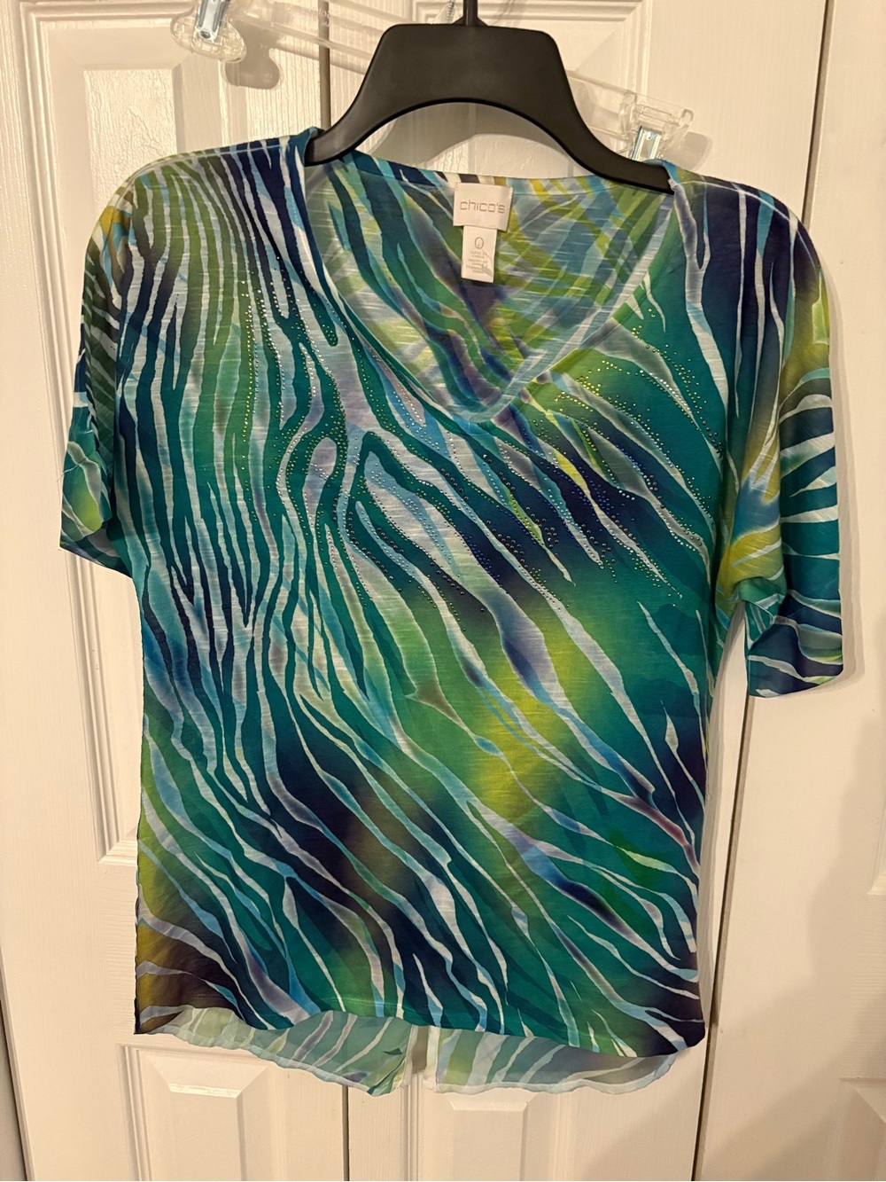 Chico's Green & Blue Zebra-Print V-Neck Short Sleeve Top